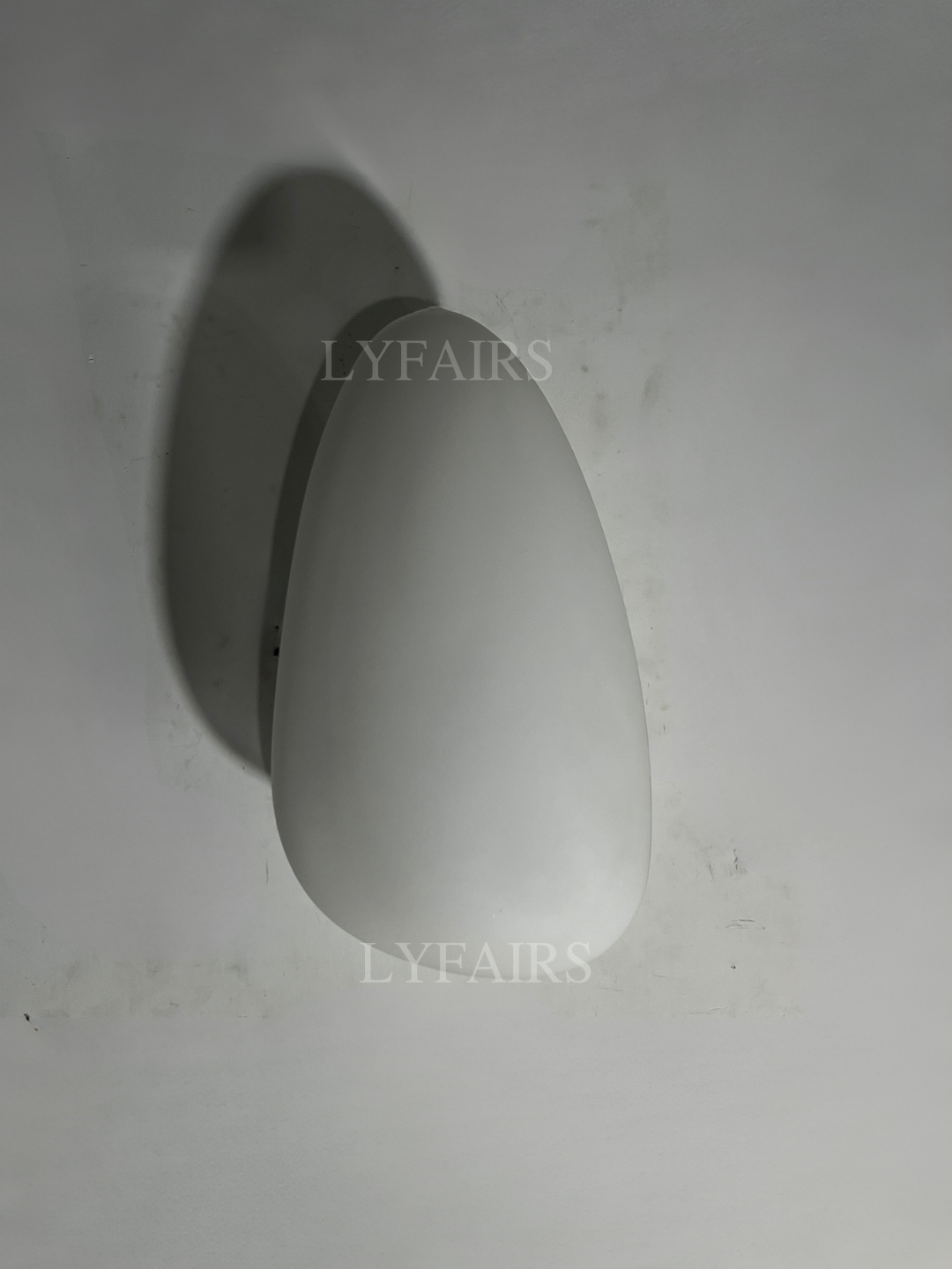 Moderne Glazen Wandlamp met Sfeervolle Ovale Kap – Stijlvolle Minimalistische Verlichting voor Hal Slaapkamer Woonkamer