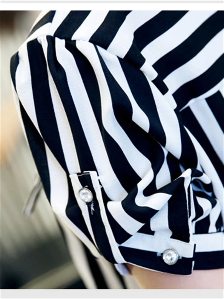 Vrouwelijke Chiffon Blouse met Strepen en Riem