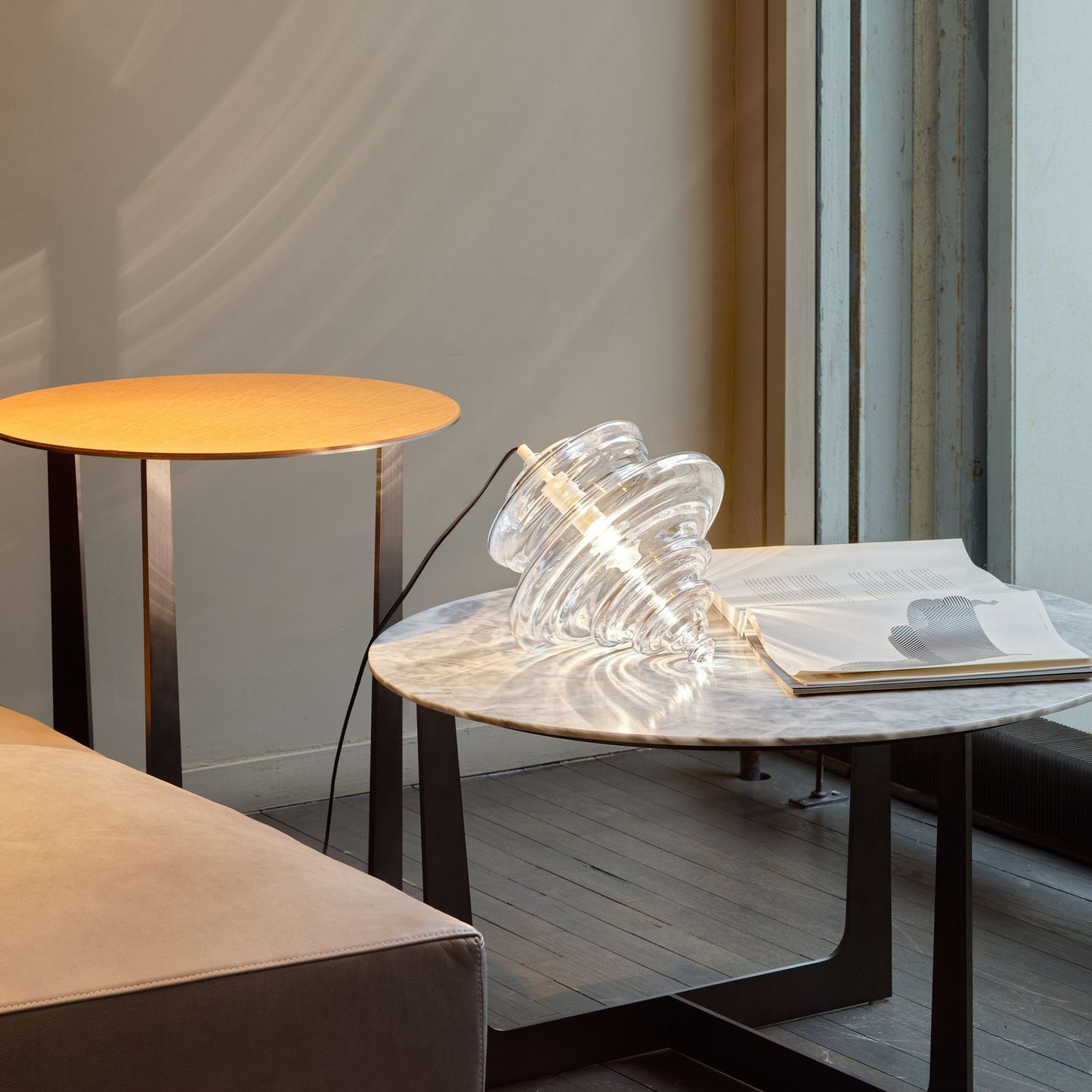 Hanglamp Geïnspireerd op Metropolitan Opera met Vloeiende Silhouet – Handgemaakt Glas in Transparant, Opaal of Amber – Verstelbare Draad 150 cm