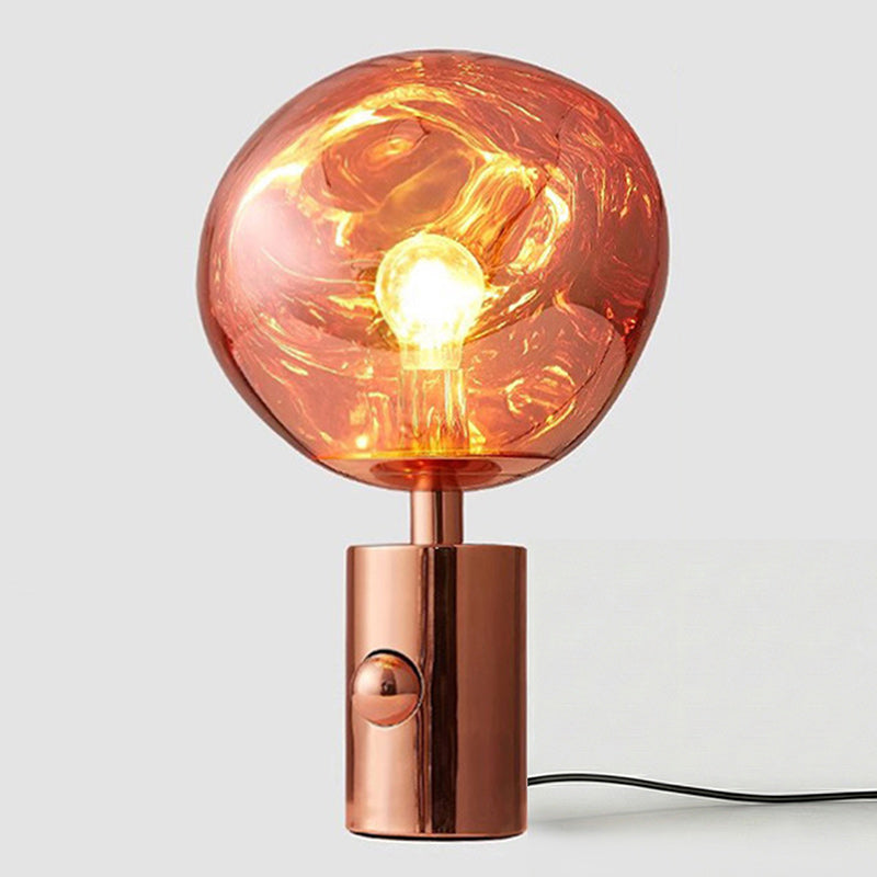 Tafellampe met Gesmolten Lava Textuur in Goud, Roségoud of Zilver