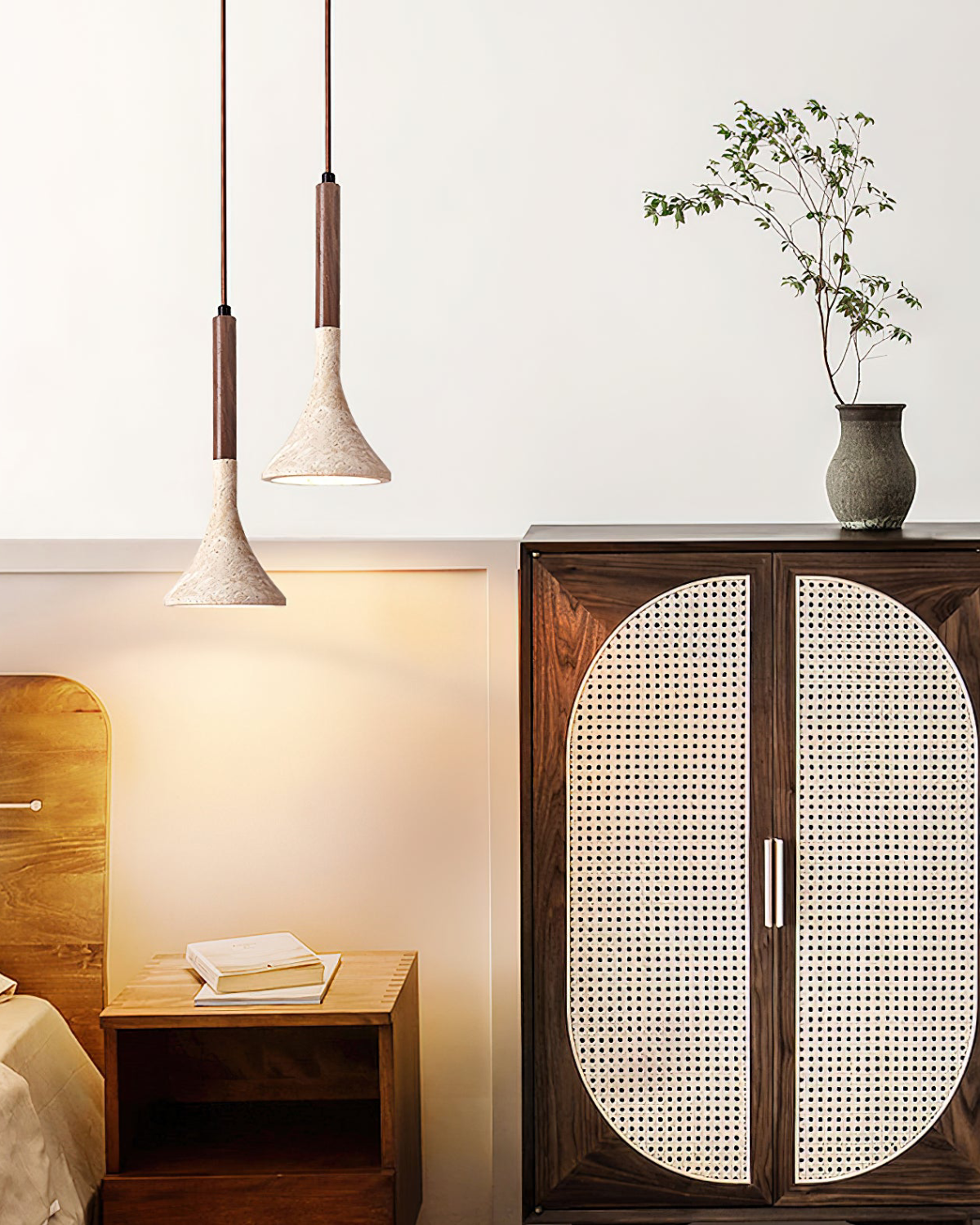 Travertijn Hanglamp met Walnoot Hout – Natuursteen Eetkamerlamp Warm Licht Scandinavisch Interieur