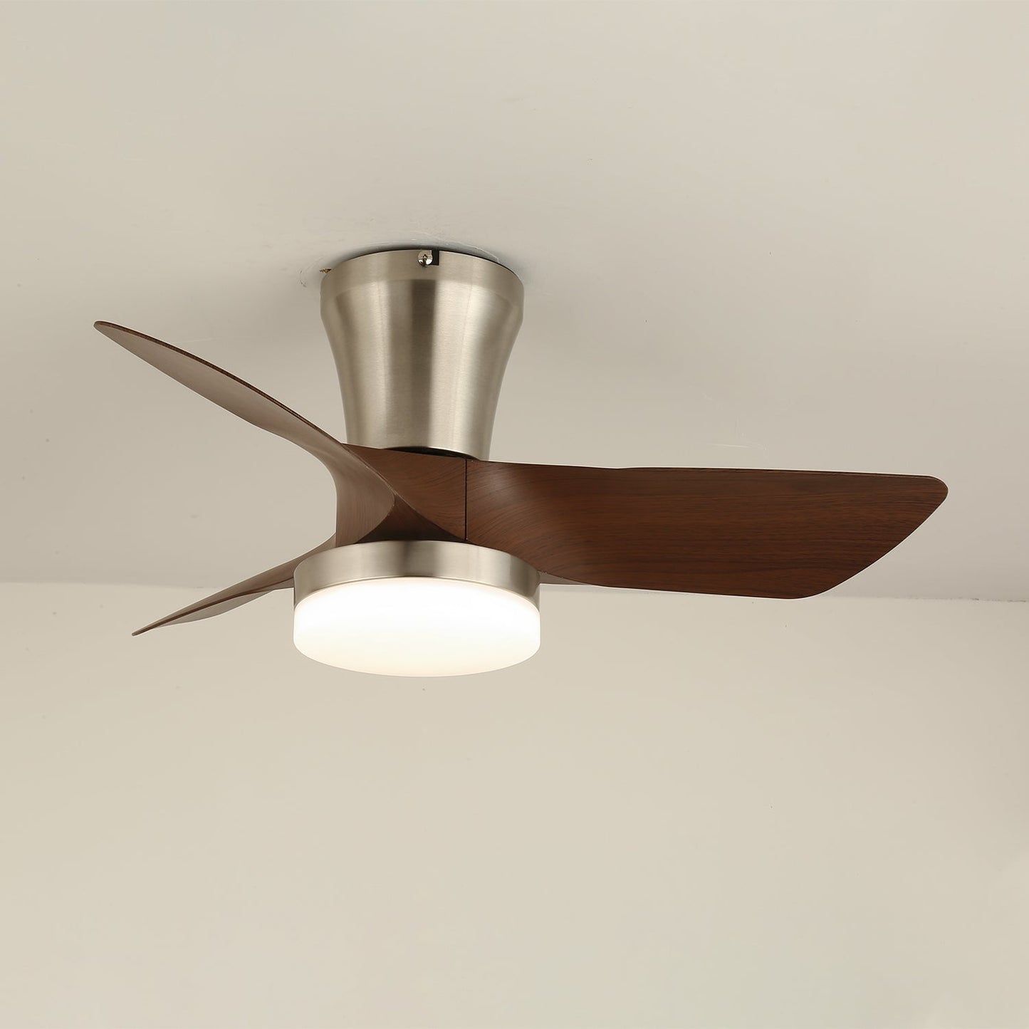 Moderne Houten Plafondventilator Trivon met Geïntegreerde Verlichting – Verstelbare Snelheid & Afstandsbediening