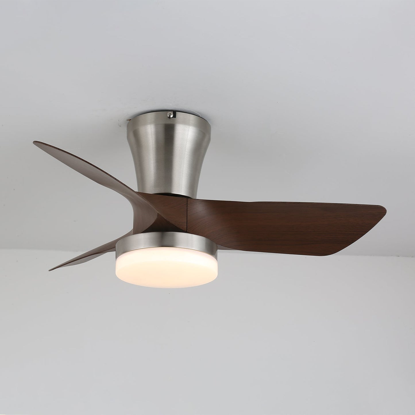 Moderne Houten Plafondventilator Trivon met Geïntegreerde Verlichting – Verstelbare Snelheid & Afstandsbediening