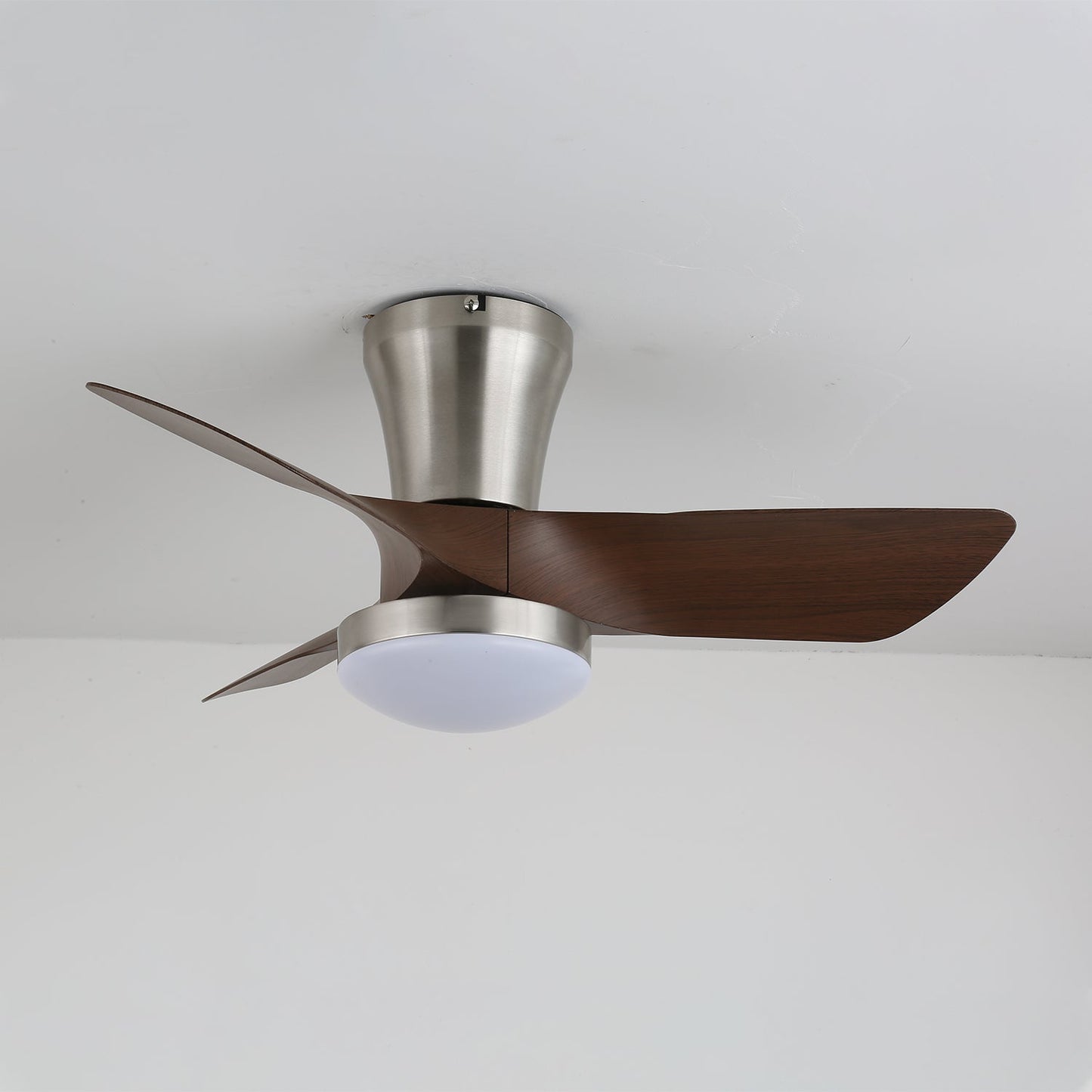 Moderne Houten Plafondventilator Trivon met Geïntegreerde Verlichting – Verstelbare Snelheid & Afstandsbediening