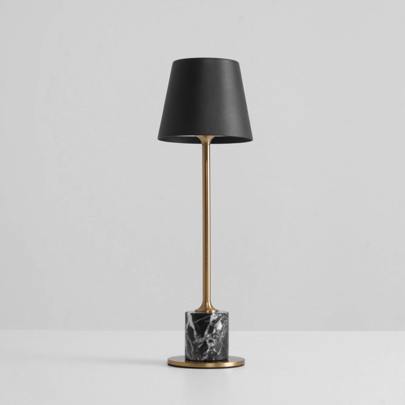 Draagbare Mini Tafellamp op Batterij met Marmeren Voet Ø10cm