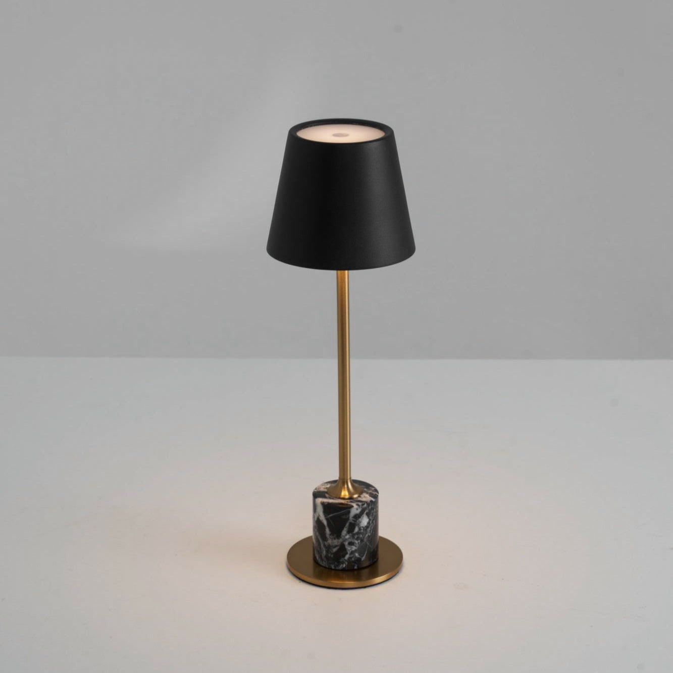 Draagbare Mini Tafellamp op Batterij met Marmeren Voet Ø10cm