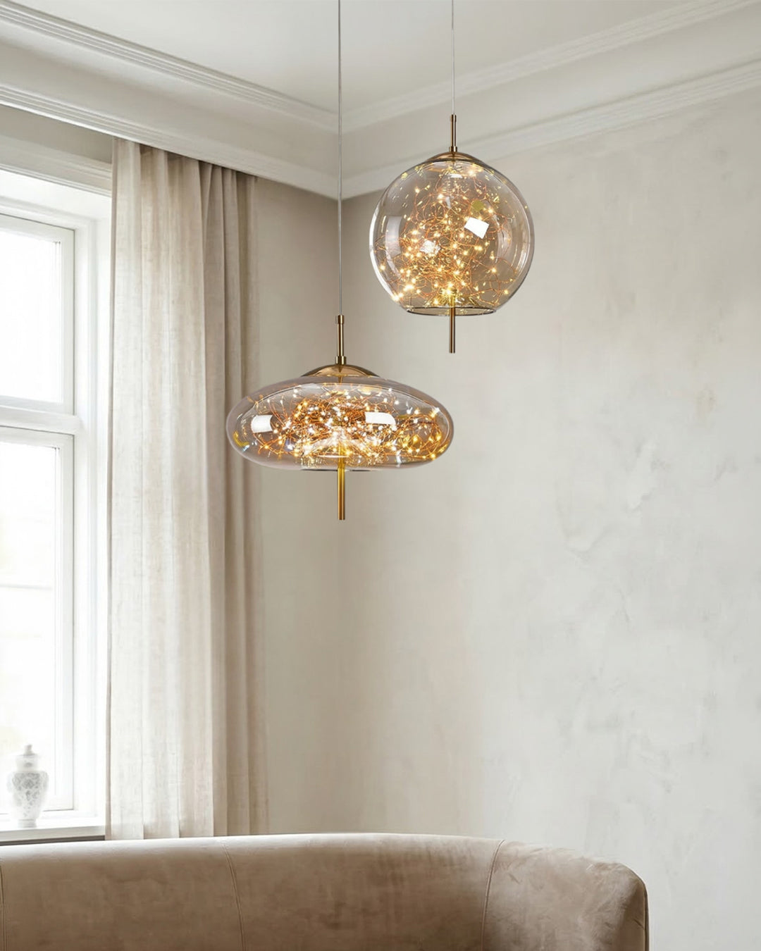 Glazen hanglamp LIV met rookachtige afwerking en warm wit licht – scandinavisch design met handafgewerkt glas – 3 maten beschikbaar