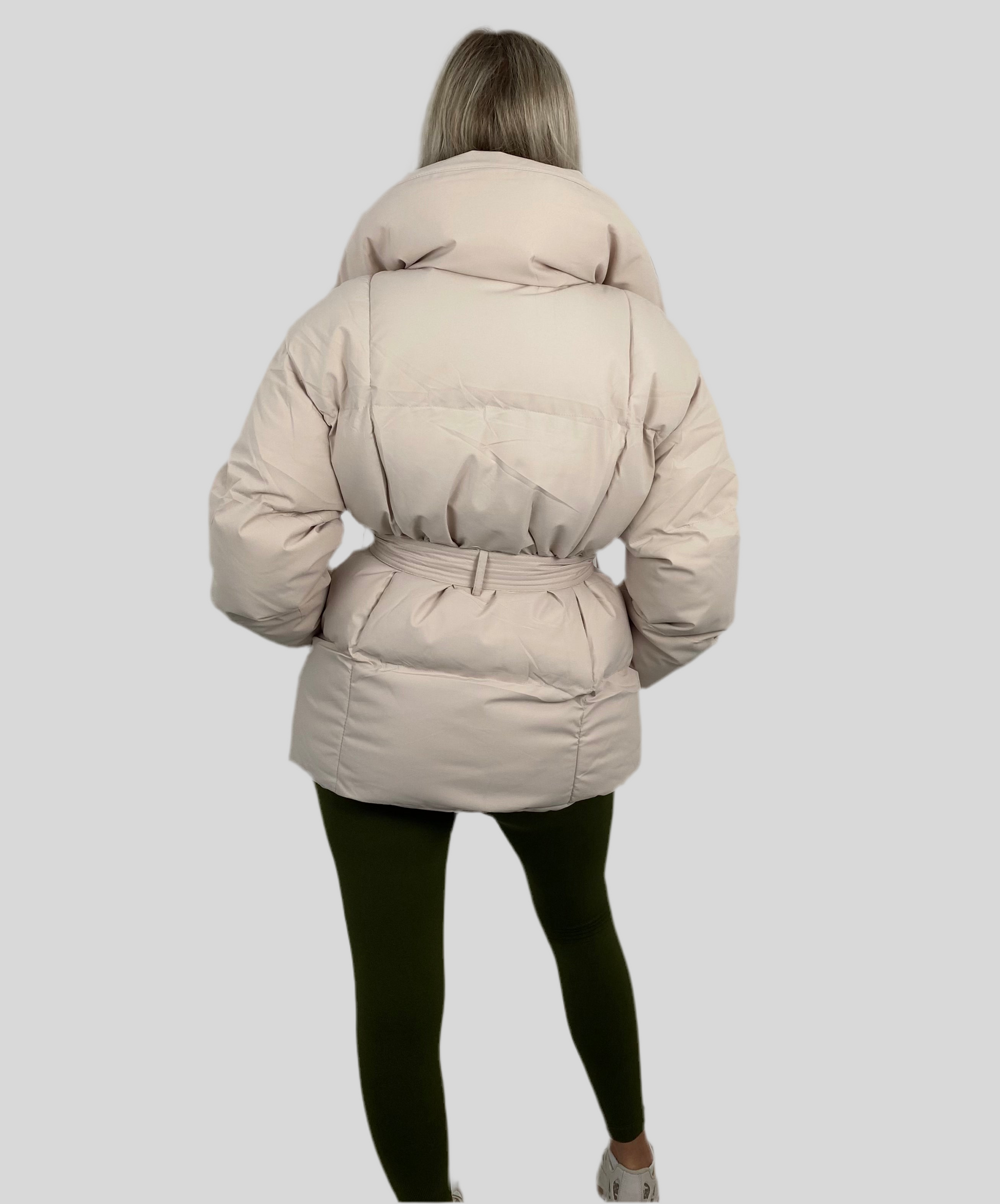 Livia Damesjas | Cropped Puffer met Riem, Trendy Ontwerp 5