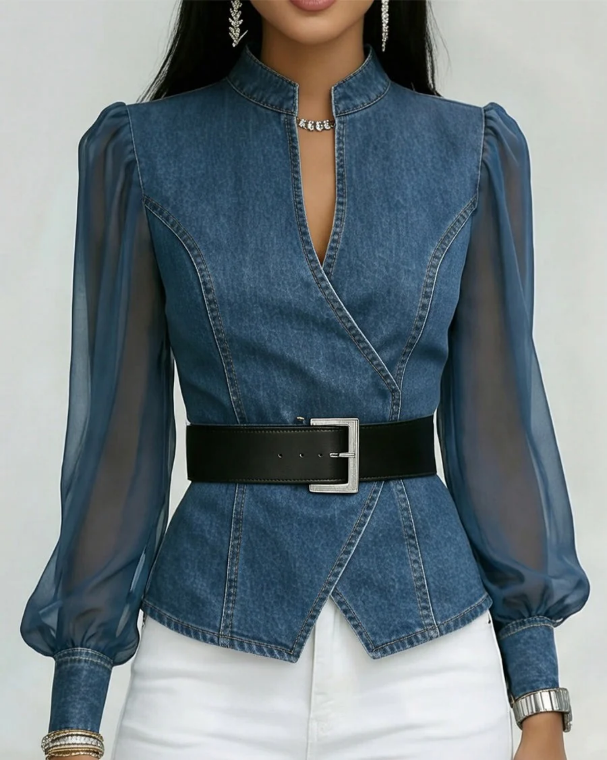 Elegante Wikkel Top met Denim Mouwen - StudioMarella