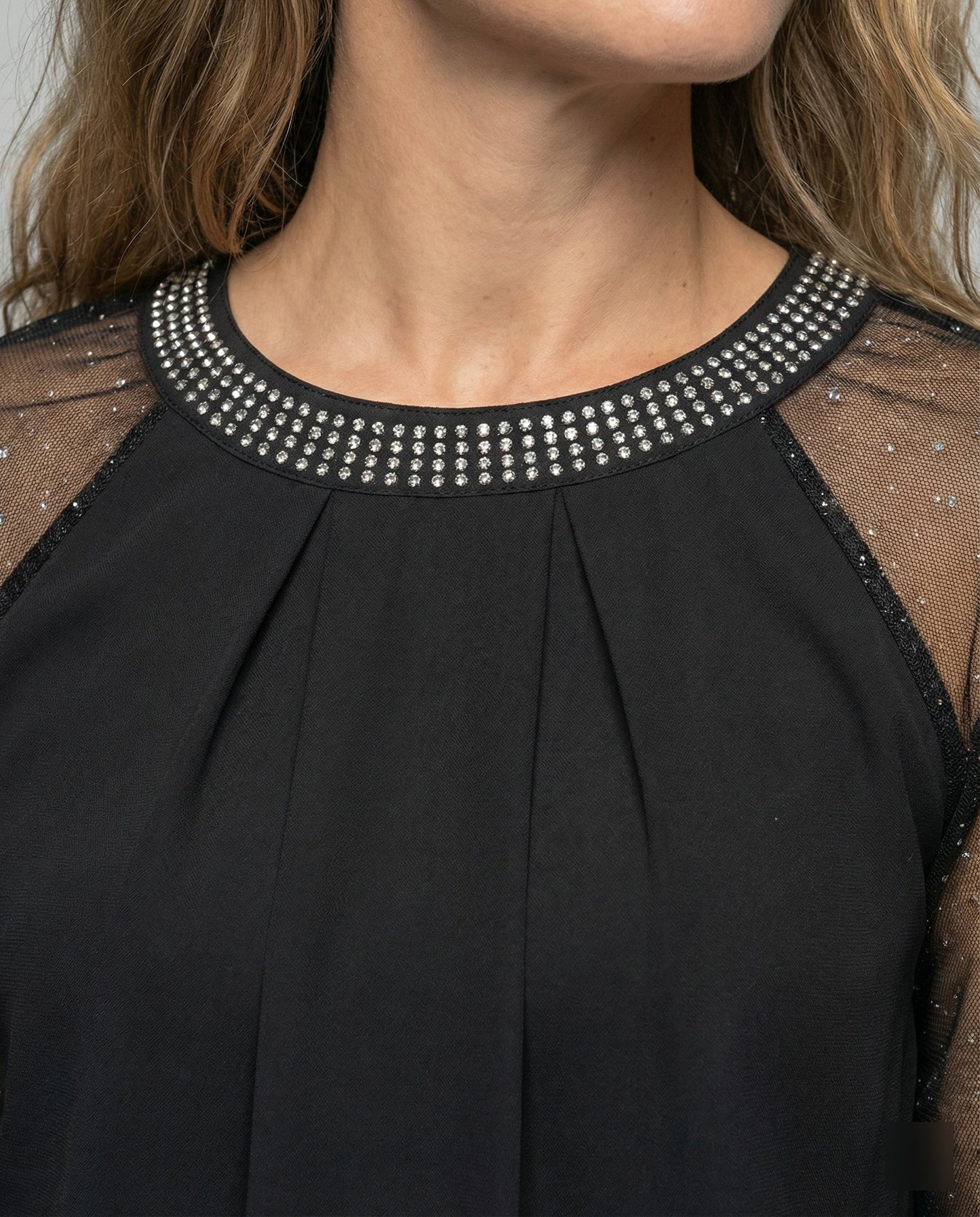 Dames Top met Pailletten en Transparante Mouwen
