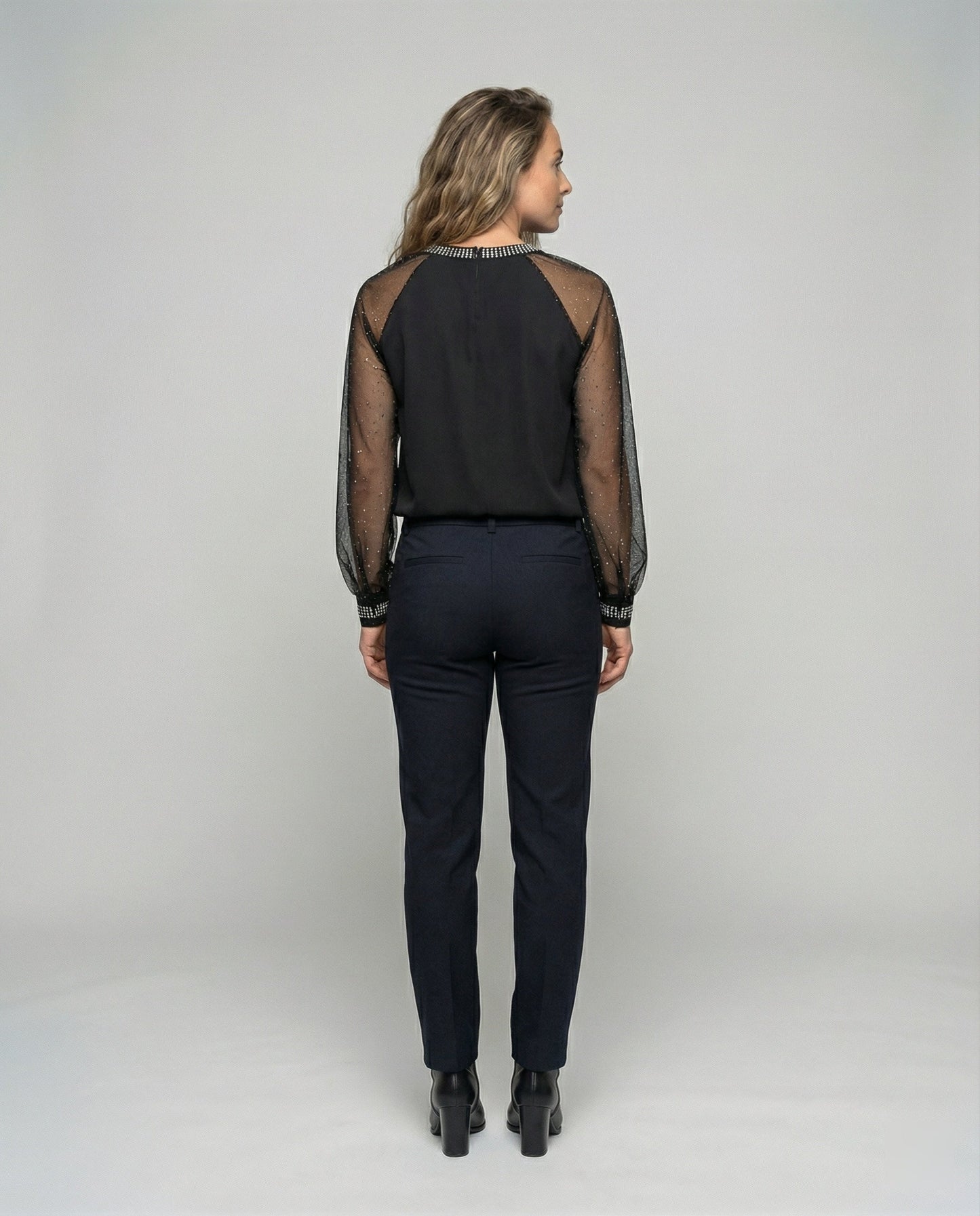Dames Top met Pailletten en Transparante Mouwen