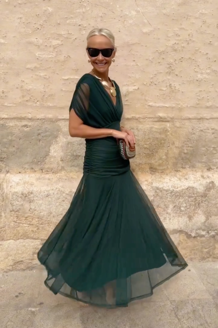Livia | Elegante V-Hals Lange Ceremoniejurk voor Bruiloften 8