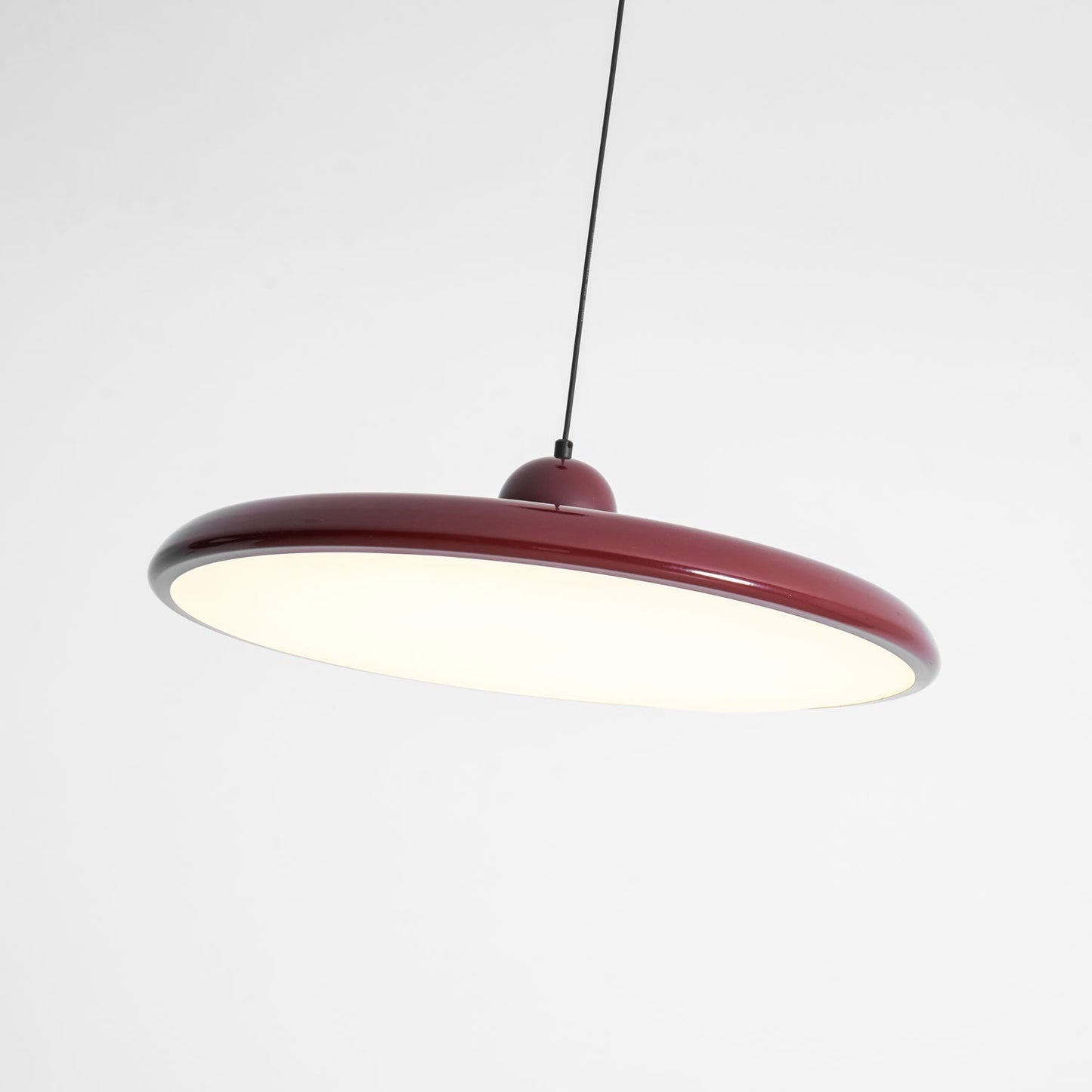 Ronde LED Hanglamp Lola – Minimalistisch Metaal & Acryl Disk Design – Dimbaar – Ø30/40/50cm – 3 Kleurtemperaturen – 150cm Verstelbare Kabel