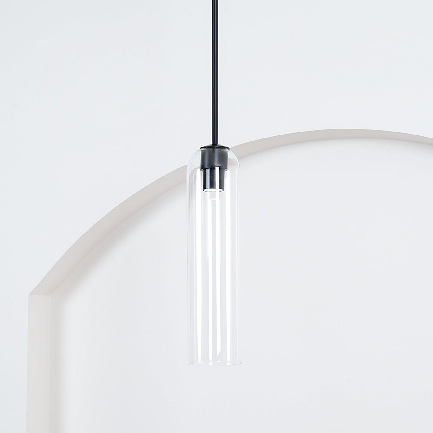 Glazen Hanglamp met Lange Buis – Mondgeblazen Glas Zwart of Goud Finish 10cm Diameter