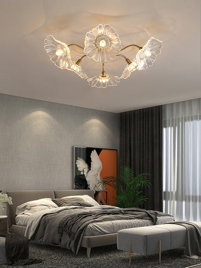 Glazen Plafondlamp met Bladmotief – 3, 5 of 6 Lichtpunten – Gouden Armatuur met Helder of Roze Matglas