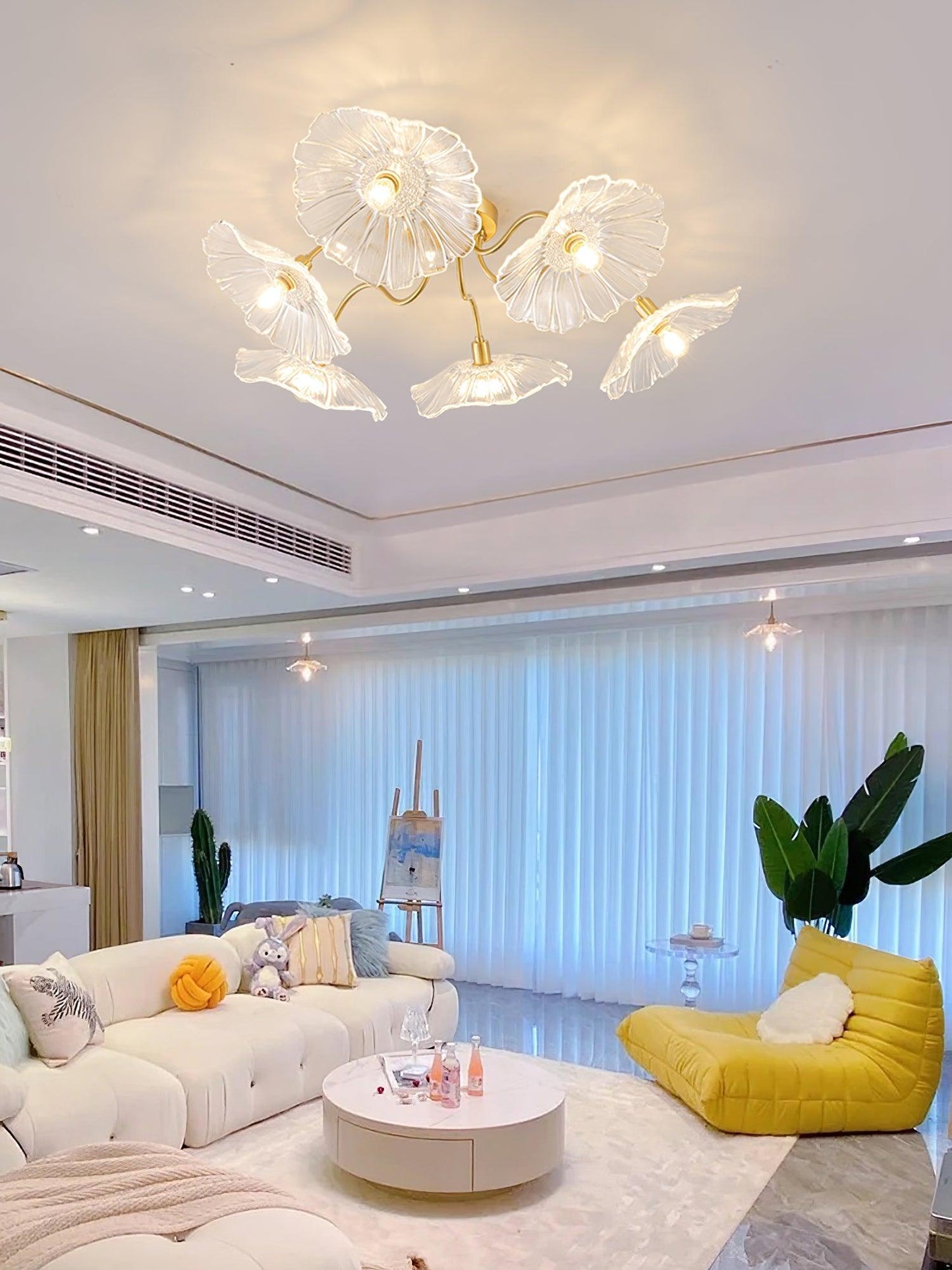 Glazen Plafondlamp met Bladmotief – 3, 5 of 6 Lichtpunten – Gouden Armatuur met Helder of Roze Matglas
