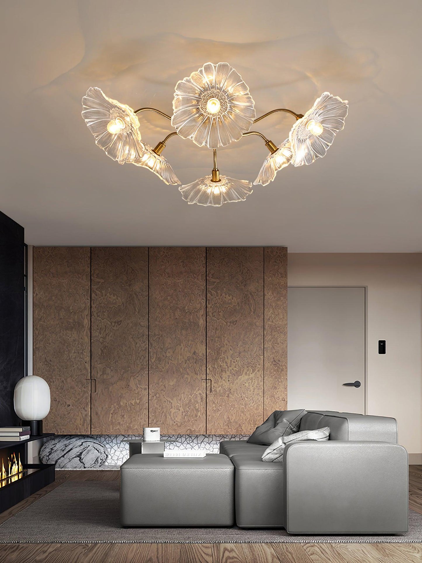 Glazen Plafondlamp met Bladmotief – 3, 5 of 6 Lichtpunten – Gouden Armatuur met Helder of Roze Matglas