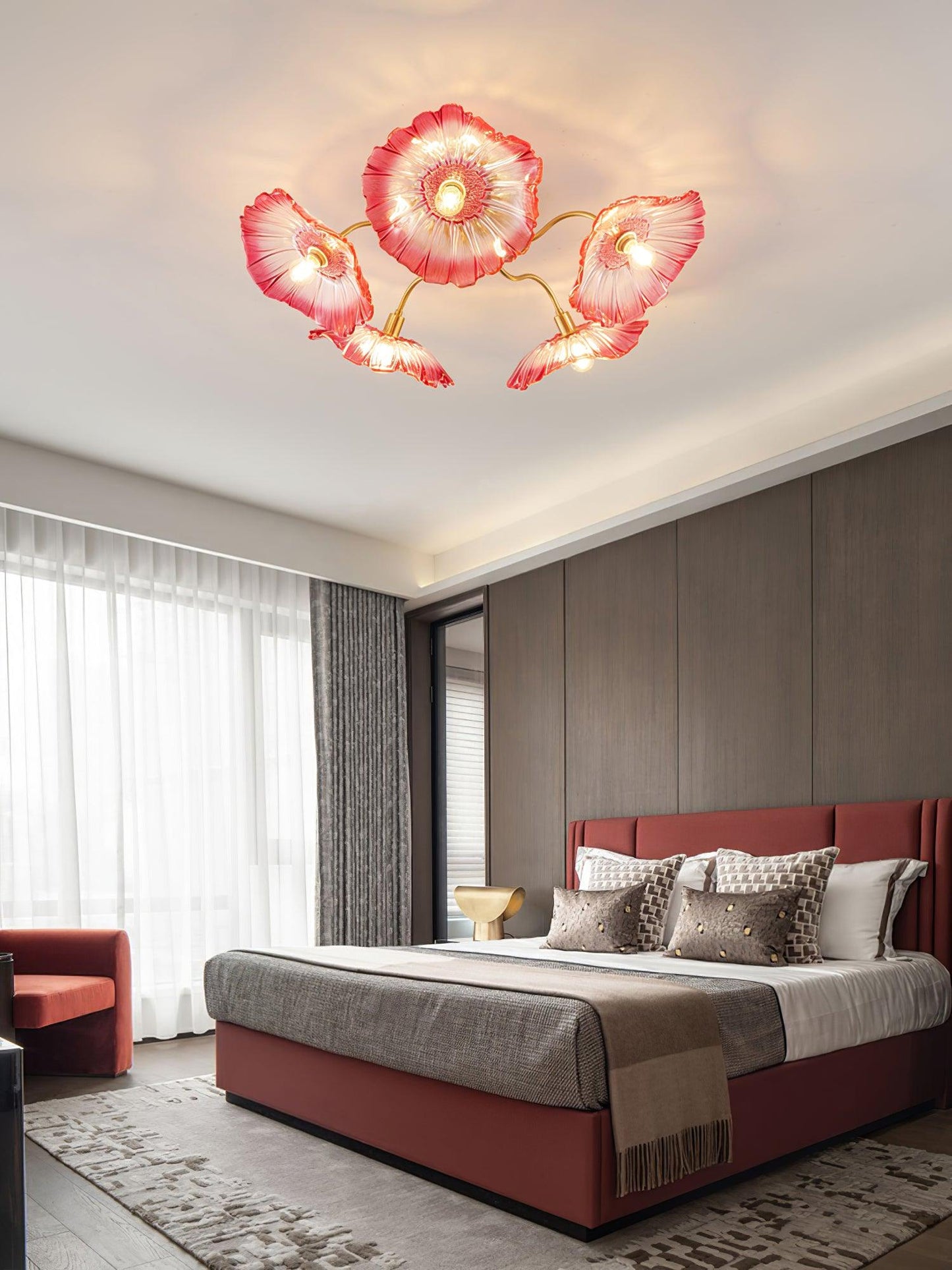 Glazen Plafondlamp met Bladmotief – 3, 5 of 6 Lichtpunten – Gouden Armatuur met Helder of Roze Matglas