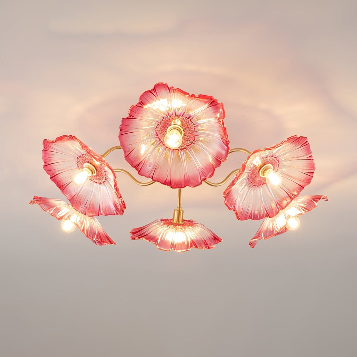 Glazen Plafondlamp met Bladmotief – 3, 5 of 6 Lichtpunten – Gouden Armatuur met Helder of Roze Matglas