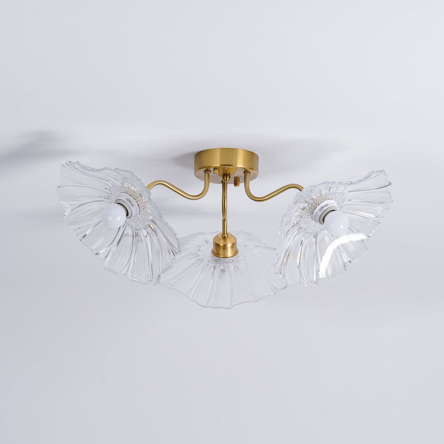 Glazen Plafondlamp met Bladmotief – 3, 5 of 6 Lichtpunten – Gouden Armatuur met Helder of Roze Matglas