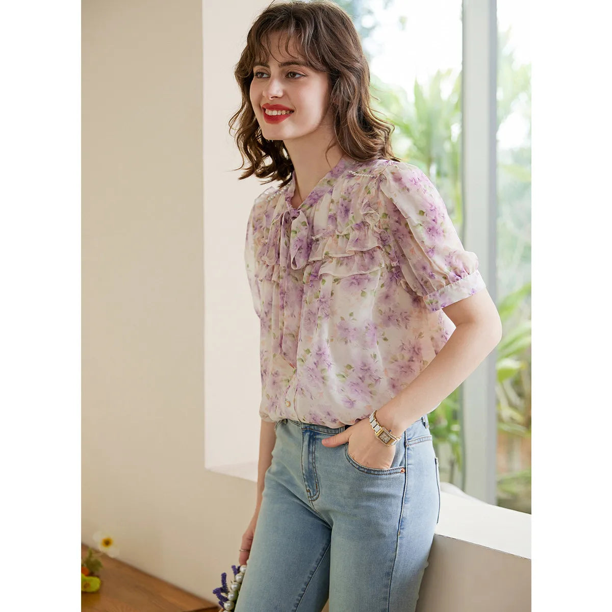 Vrouwelijke Bloemen Blouse met Kanten Details