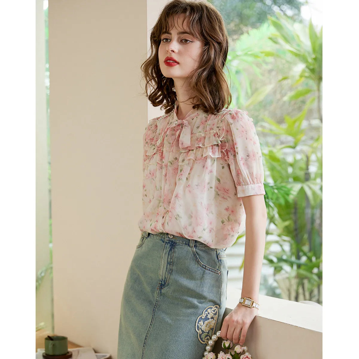Vrouwelijke Bloemen Blouse met Kanten Details