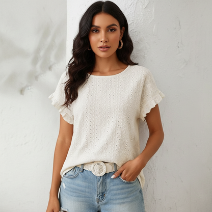 Vrouwelijke Zomertop met Broderie - StudioMarella
