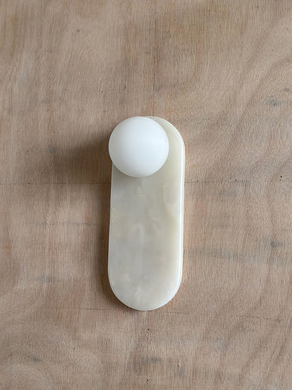 Luxe Wandlamp van Jade of Marmer met Glazen Kap – Mid Century Design Verlichting voor Slaapkamer en Hal