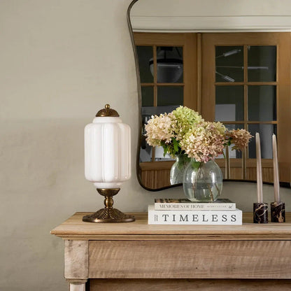 Retro Tafellampen met Getextureerd Crèmekleurig Glas – Franse Vintage Stijl met Messing of Zwart Frame