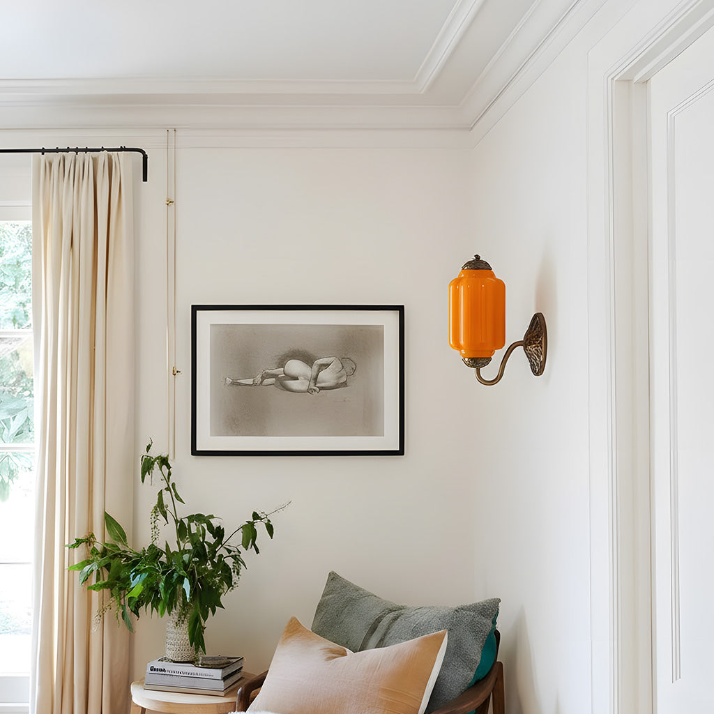 Vintage Wandlamp met Melkglas en Geolied Messing – Klassieke Retro Verlichting voor Hal, Slaapkamer, Woonkamer