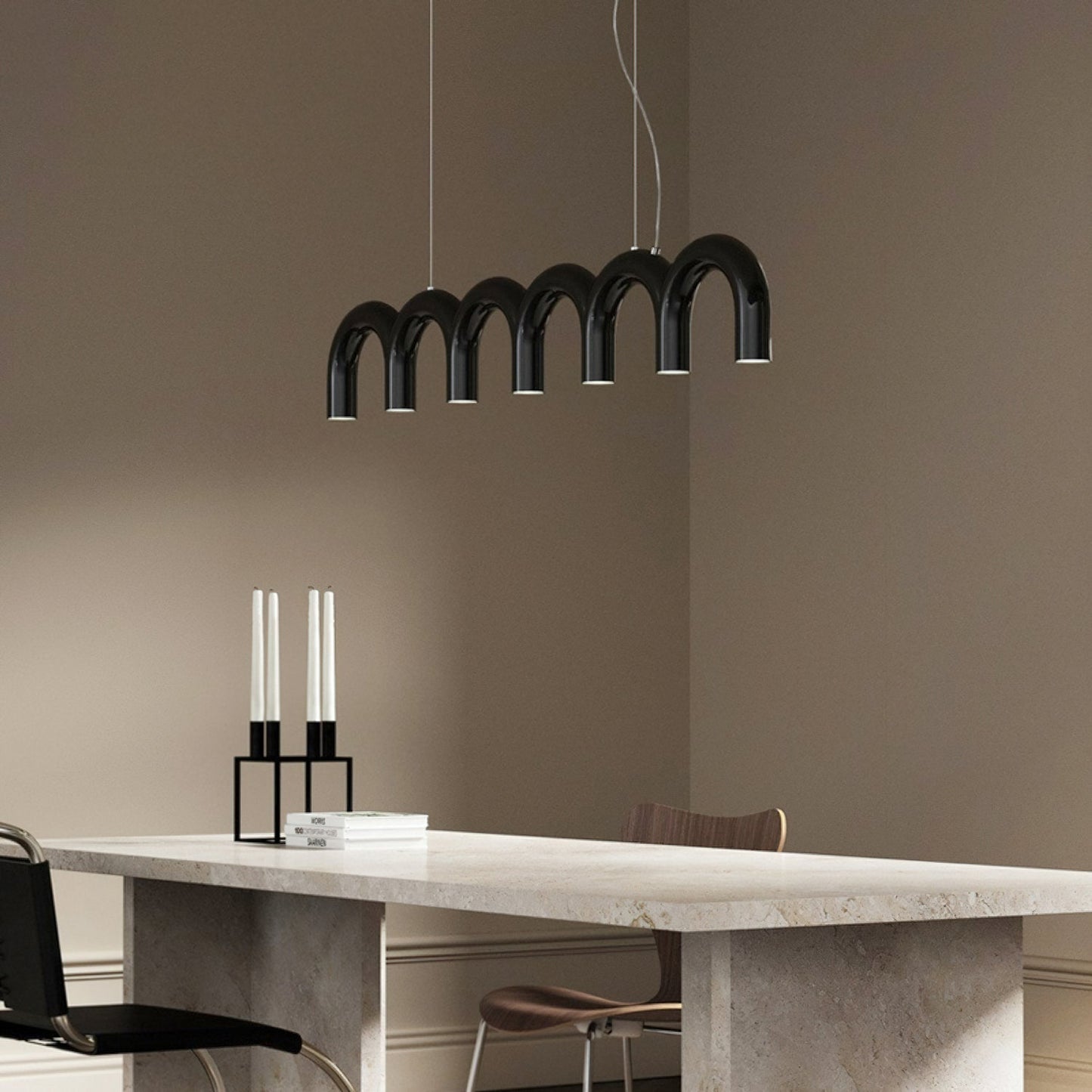 Moderne Kroonluchter met Cirkelvormige M-Bogen – 4, 7 of 9 Lichtpunten in Wit, Zwart of Blauw