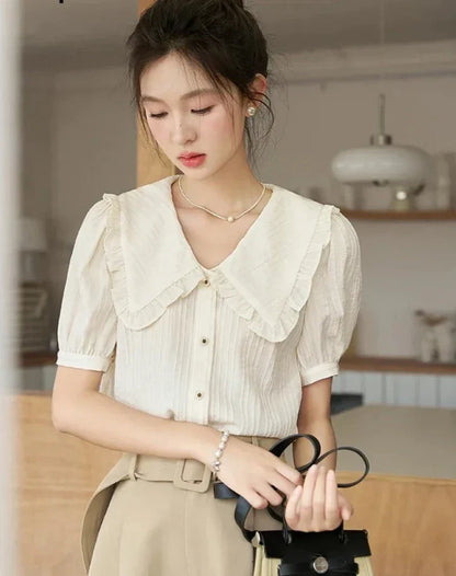 Vrouwelijke Zomertop Korte Mouwen Chic Design