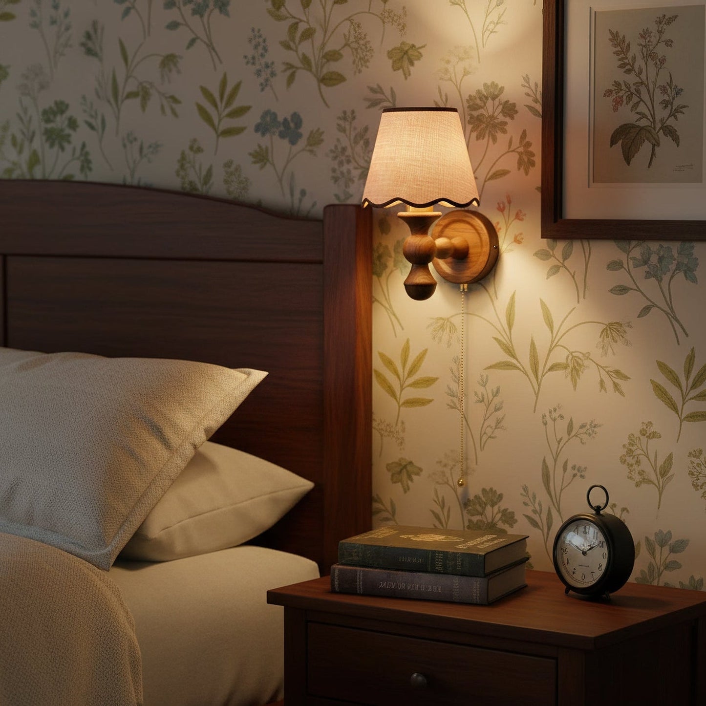 Wandlamp met golvende stoffen kap – Walnoot en beige vintage wandverlichting voor slaapkamer en gang