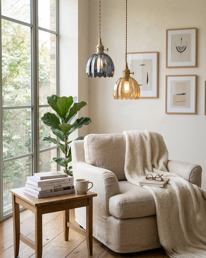 MAREN Hanglamp – Japanse Bloemvormige Glazen Lamp met Zacht Diffuus Licht – Verkrijgbaar in Groen, Transparant, Amber en Rookgrijs – Ø12cm x H18cm