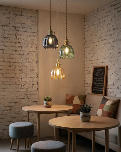 MAREN Hanglamp – Japanse Bloemvormige Glazen Lamp met Zacht Diffuus Licht – Verkrijgbaar in Groen, Transparant, Amber en Rookgrijs – Ø12cm x H18cm
