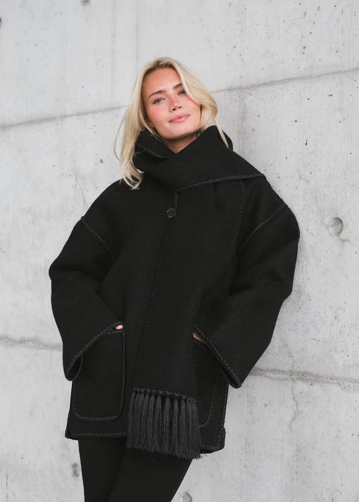 Elegante damesjas met sjaal