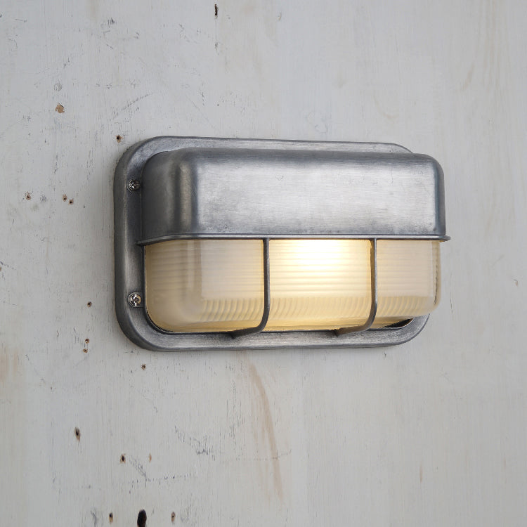 Nautische Buiten Wandlamp Bulkhead Met Opaal Glas En Aluminium Behuizing Voor Gevel En Entree