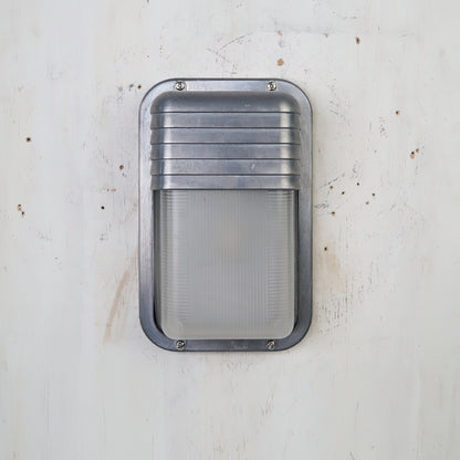 Nautische Buiten Wandlamp Bulkhead Met Opaal Glas En Aluminium Behuizing Voor Gevel En Entree