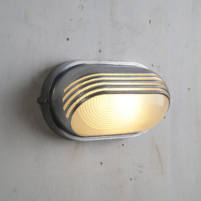 Vintage Buitenlamp Messing met Glazen Kap - Wandverlichting voor Terras & Tuin