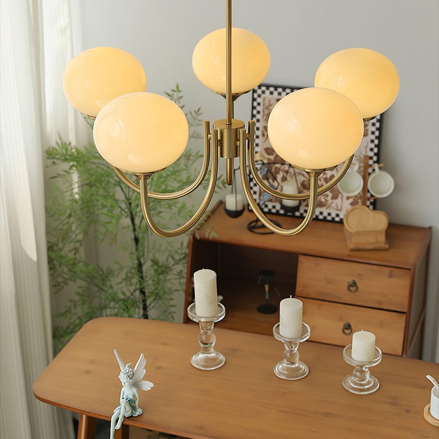 Glazen Kroonluchter Met Roze Witte Of Creme Bollen En Gouden Of Chromen Frame Moderne Design Kroonluchter Met 3 Of 5 Lichtpunten Voor Woonkamer En Eetkamer