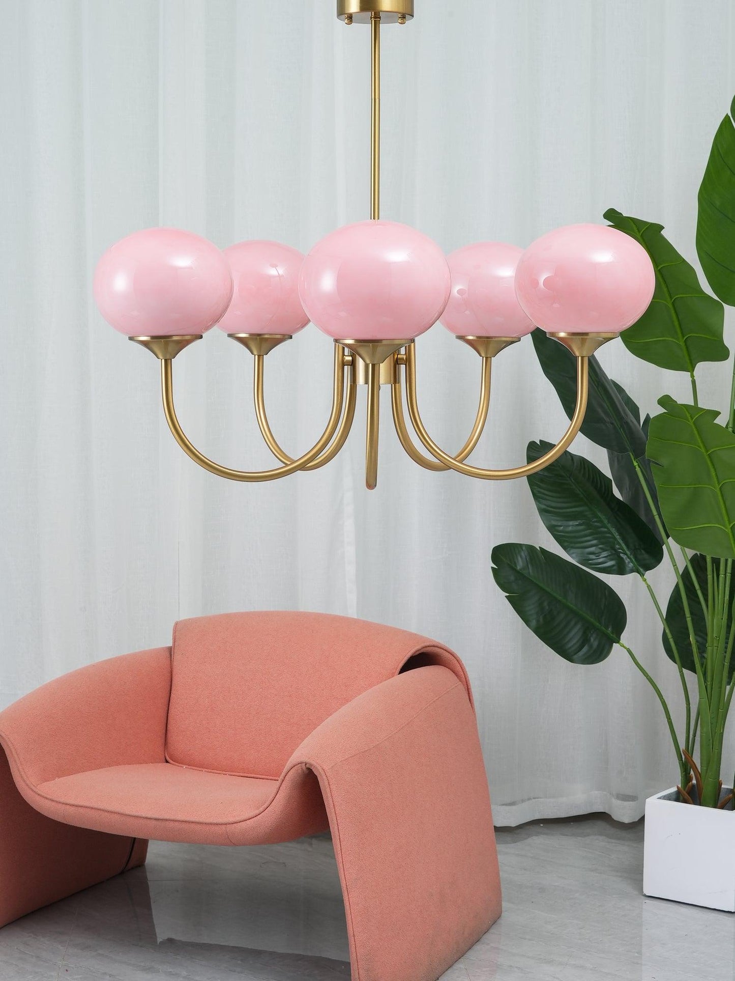 Glazen Kroonluchter Met Roze Witte Of Creme Bollen En Gouden Of Chromen Frame Moderne Design Kroonluchter Met 3 Of 5 Lichtpunten Voor Woonkamer En Eetkamer