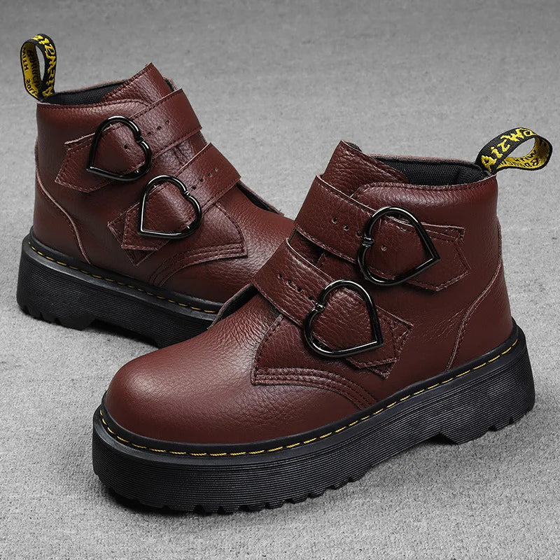 Dames Enkelboots met Hartvormige Gesp Comfortabel Leer