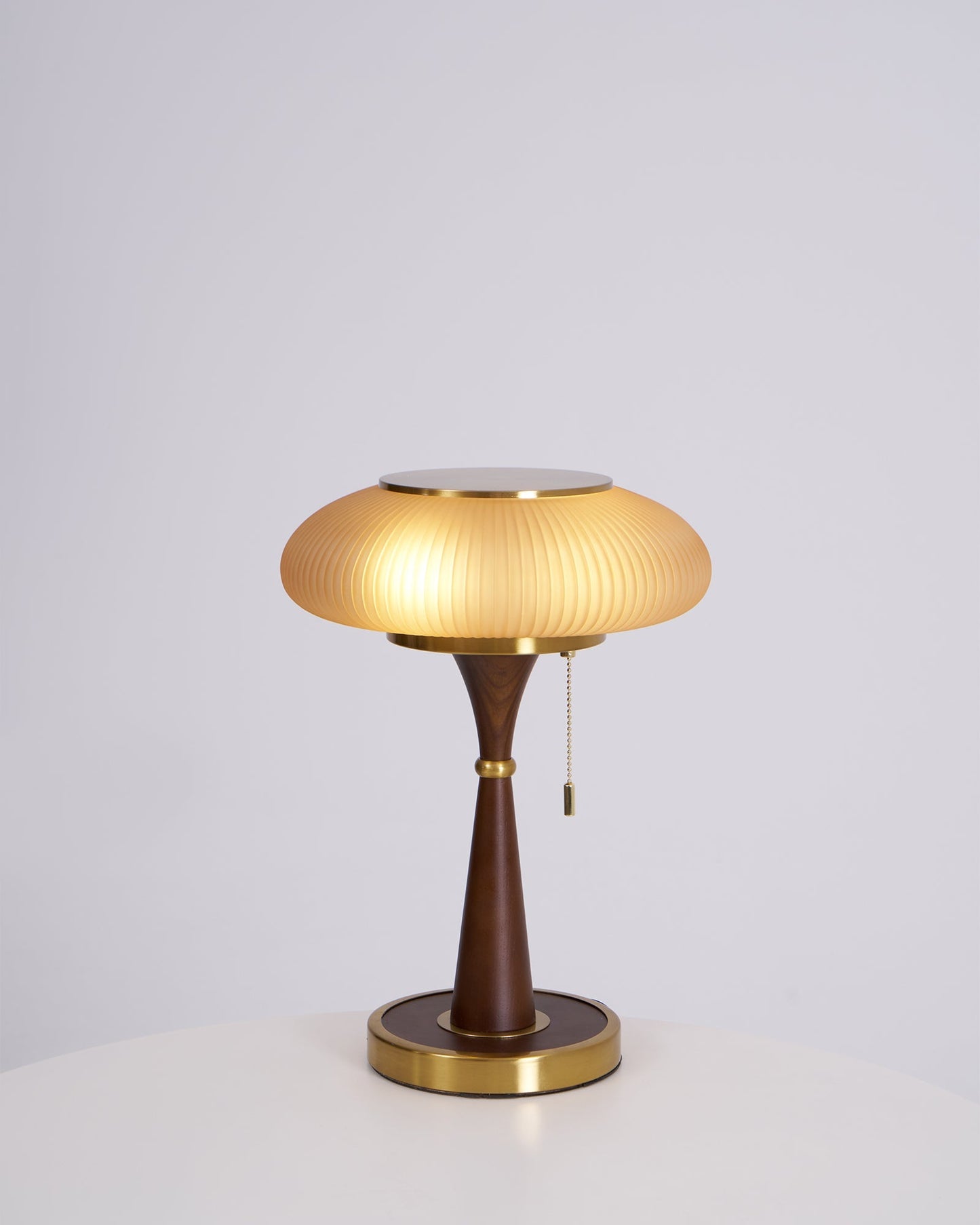 Tafellamp met Paddenstoelkap – Vintage Designverlichting voor Bureaus en Nachtkastjes