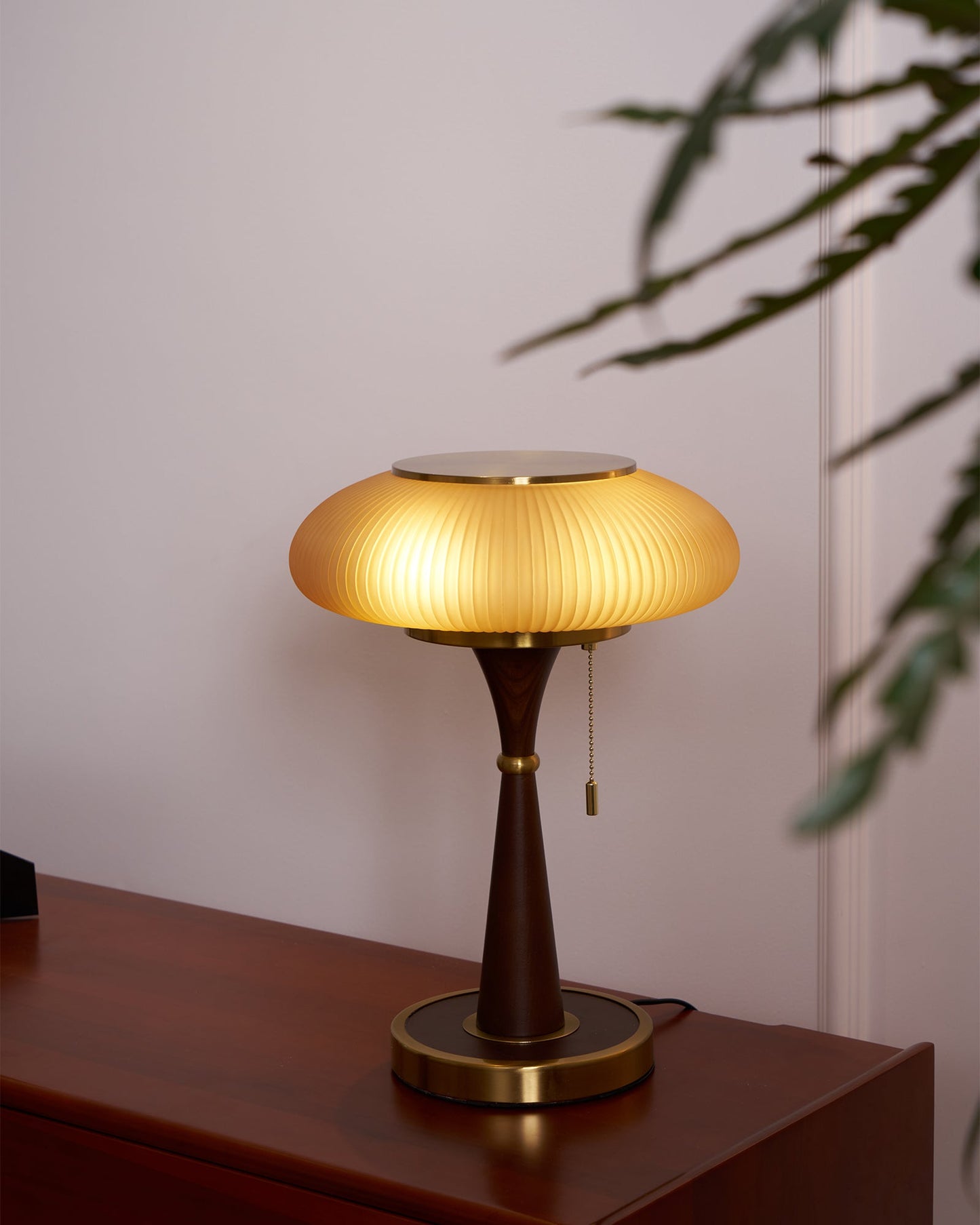 Tafellamp met Paddenstoelkap – Vintage Designverlichting voor Bureaus en Nachtkastjes