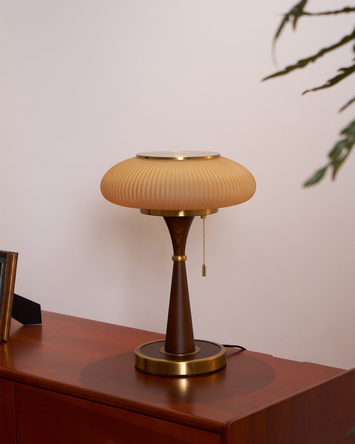 Tafellamp met Paddenstoelkap – Vintage Designverlichting voor Bureaus en Nachtkastjes