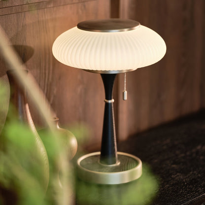 Tafellamp met Paddenstoelkap – Vintage Designverlichting voor Bureaus en Nachtkastjes