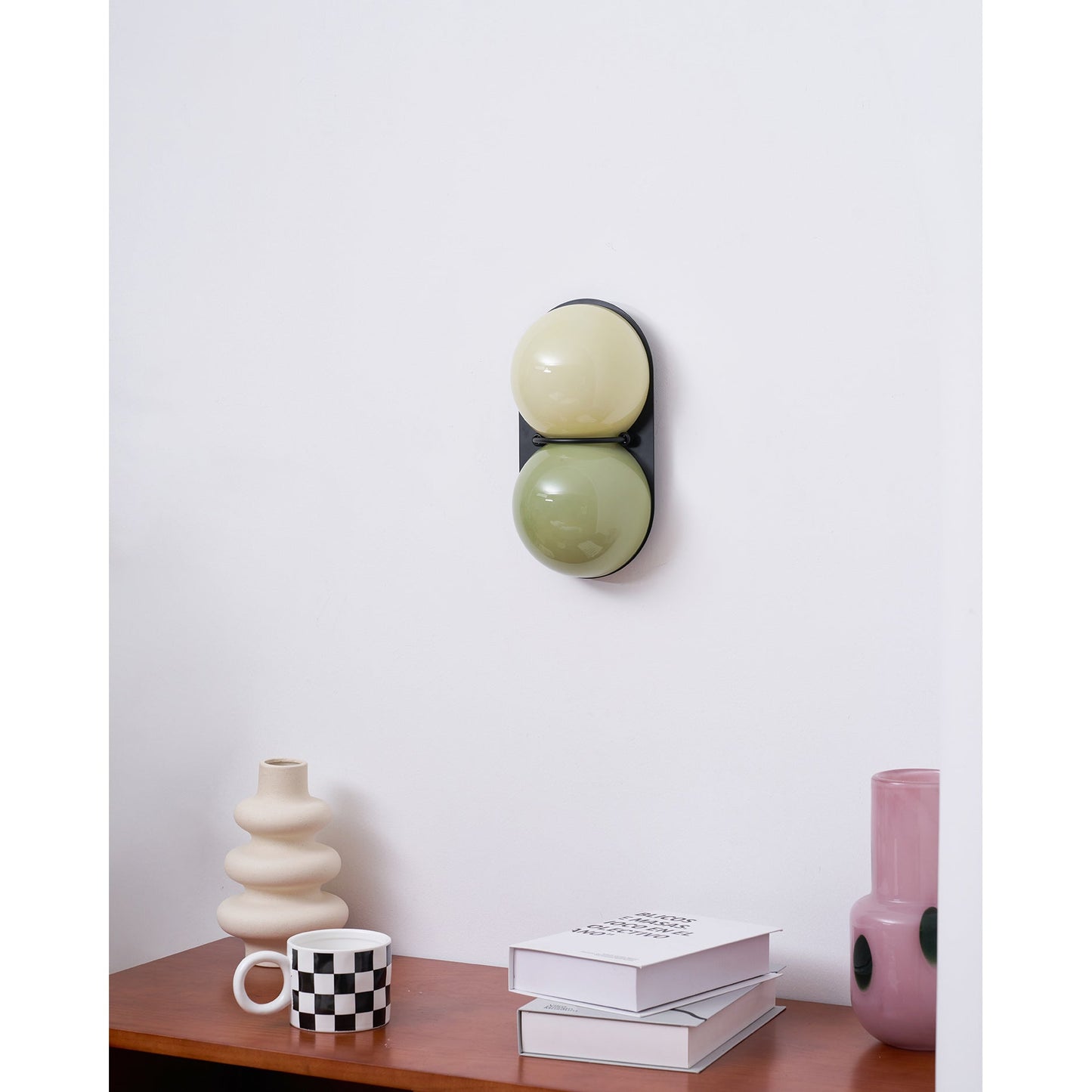 Moderne Dubbele Glazen Wandlamp – Speelse Verlichting met Gekleurde Glazen voor Slaapkamer & Kinderkamer