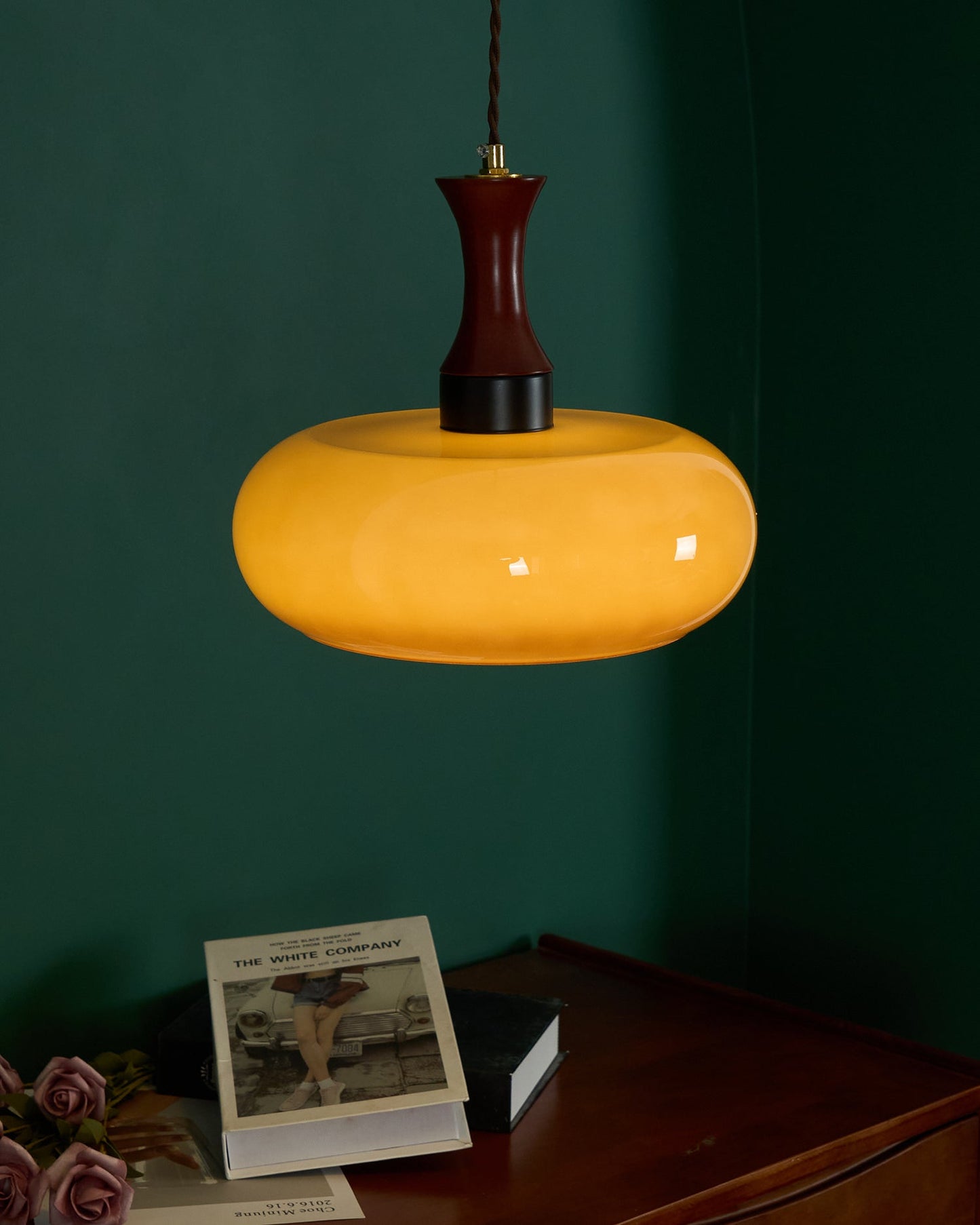 Amber glazen hanglamp – warme sfeerverlichting voor woonkamer en eetkamer