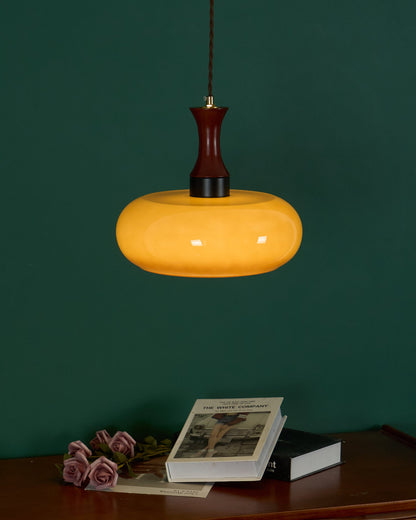 Amber glazen hanglamp – warme sfeerverlichting voor woonkamer en eetkamer