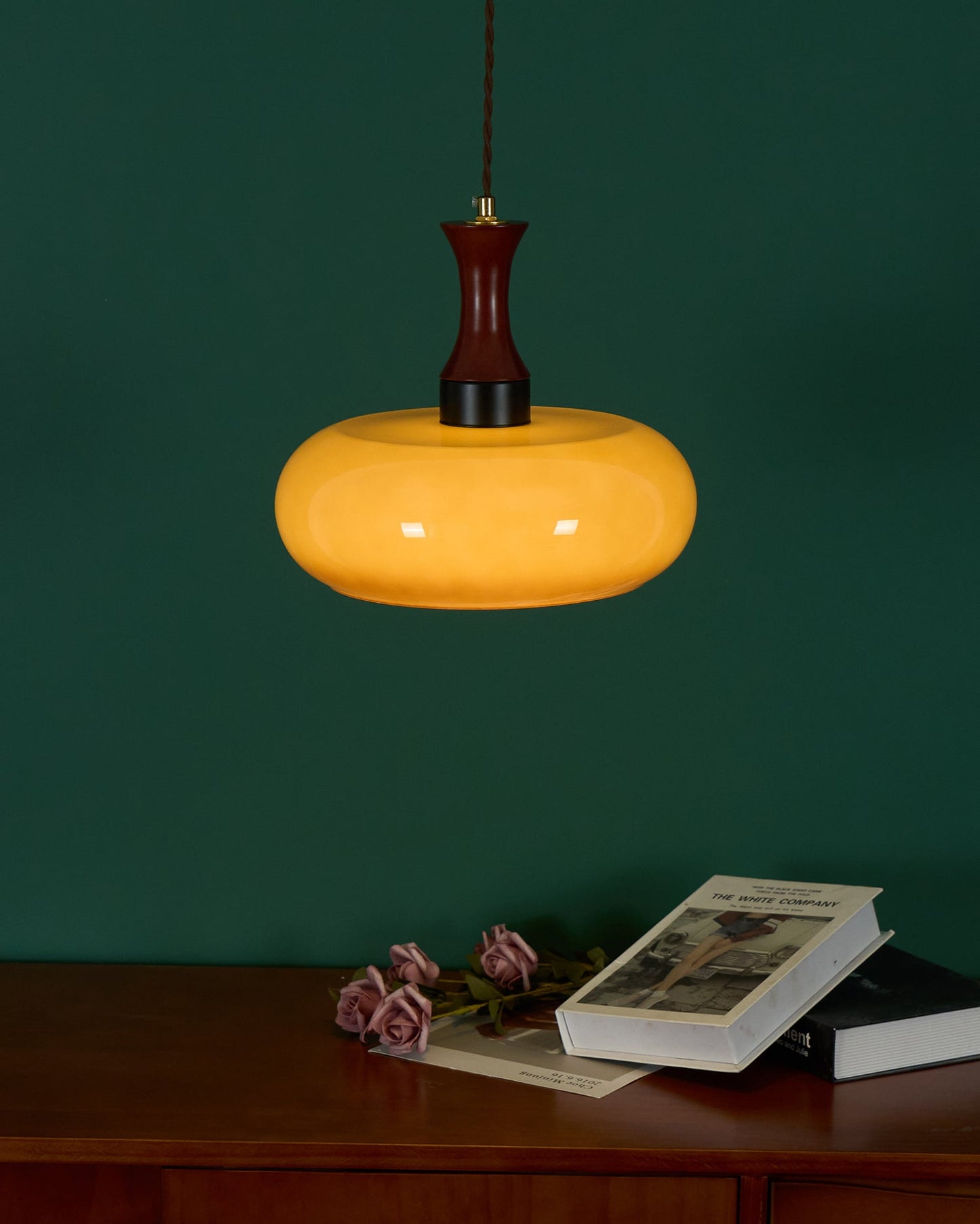 Amber glazen hanglamp – warme sfeerverlichting voor woonkamer en eetkamer